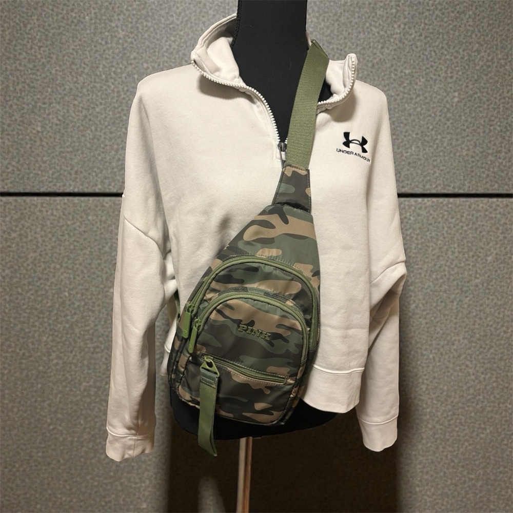 Under Armour off white Pullover - Picture 2 of 6